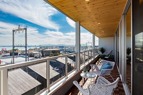 びわフォルニア