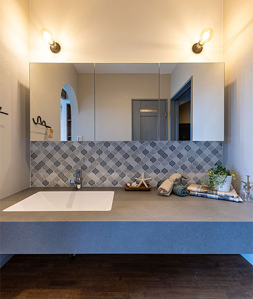 解放感と明るさ